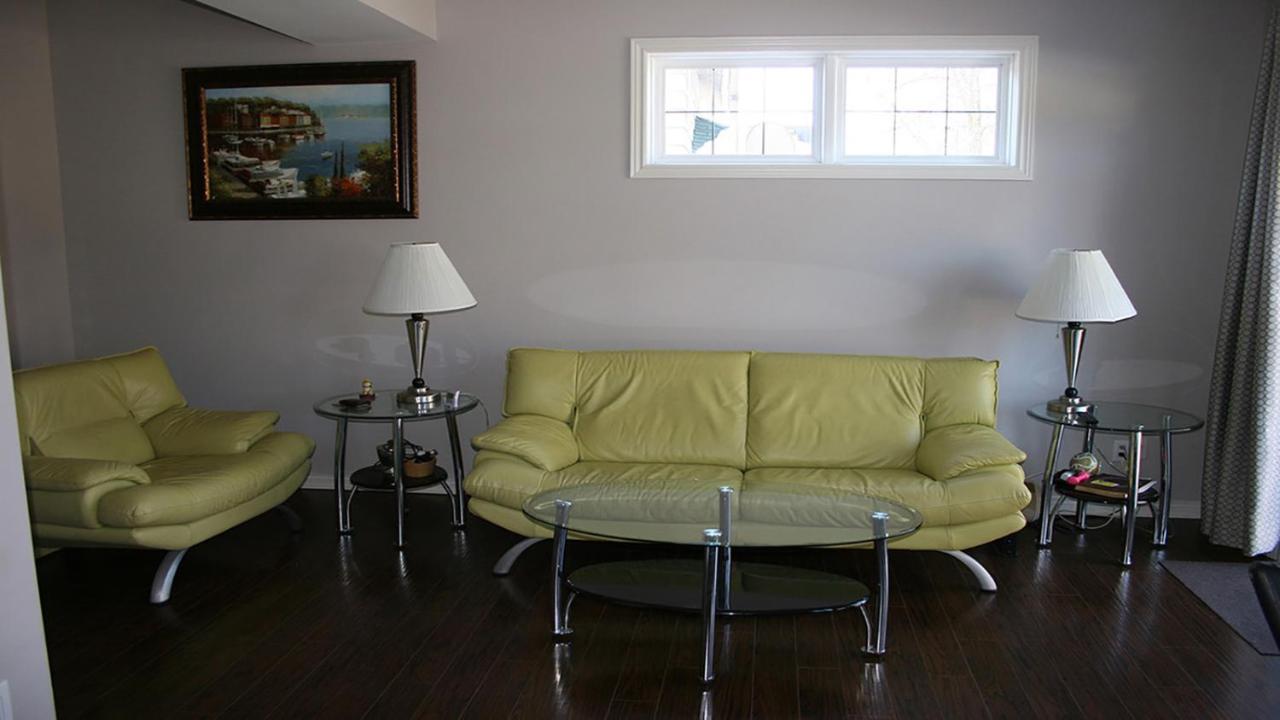 Pelican Guest House. Village Style Living. Spend Vacation Time In Eco Place! 伊利堡 外观 照片